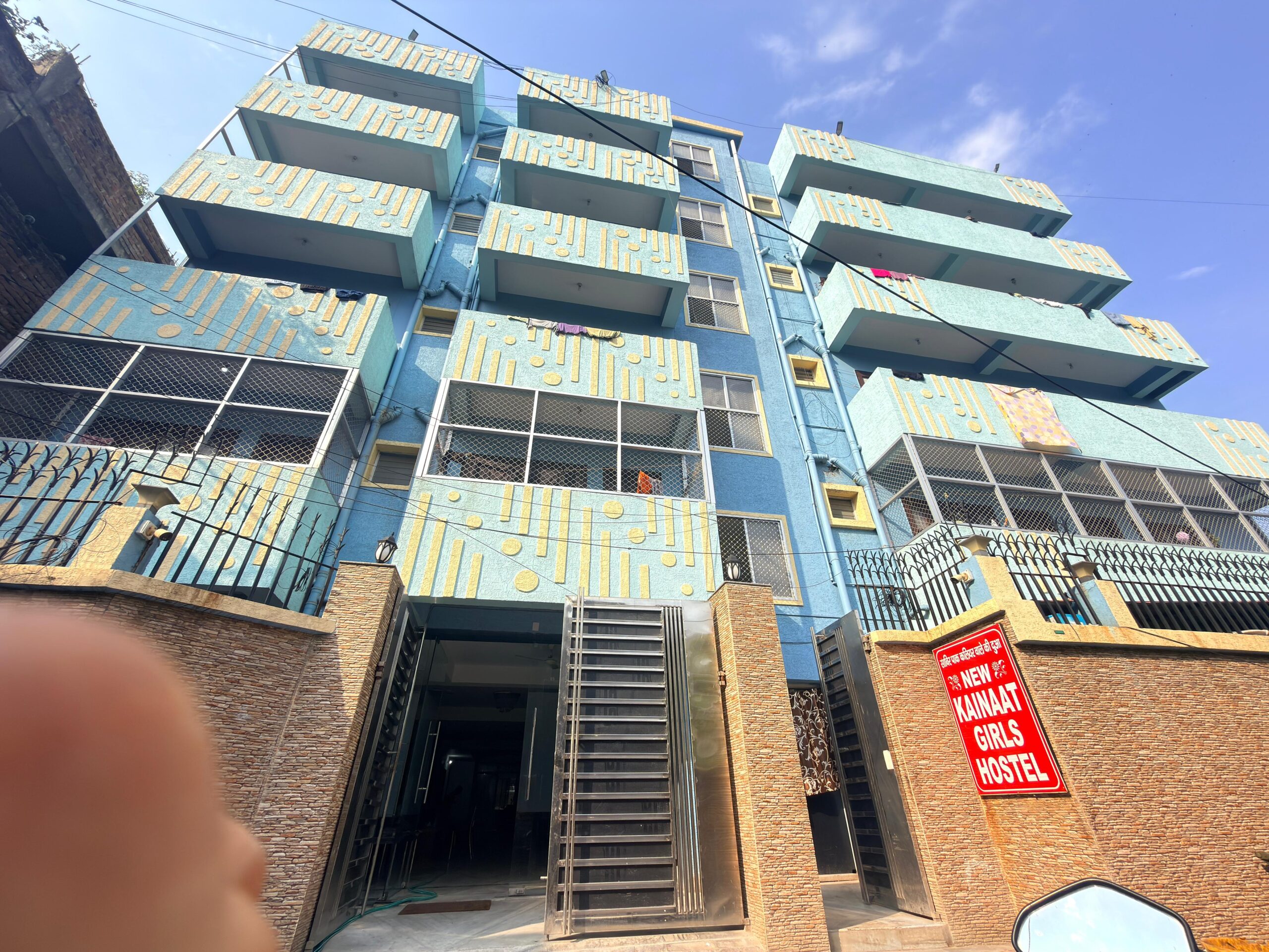 Kainaat Girls Hostel