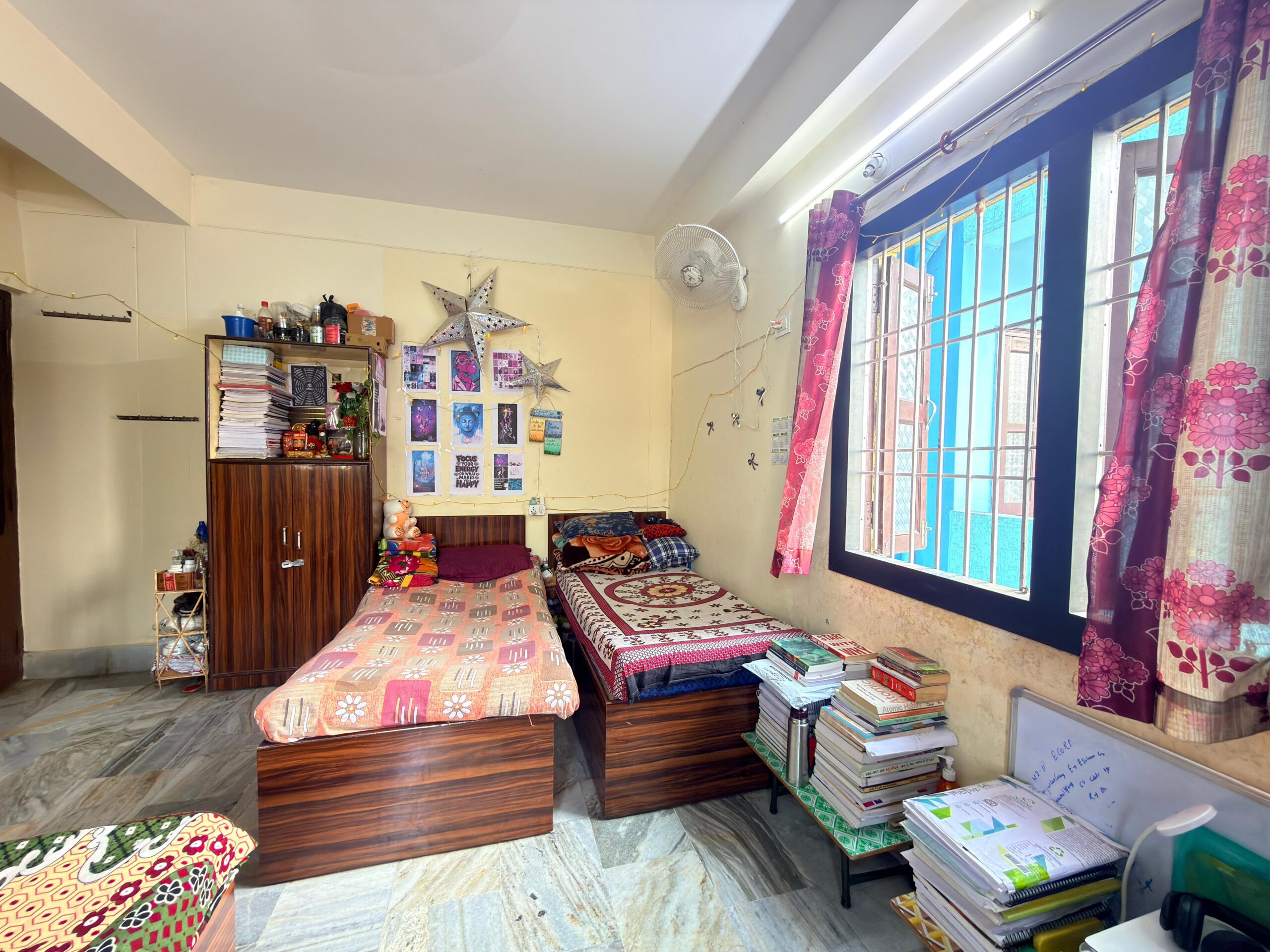 Kainaat Girls Hostel