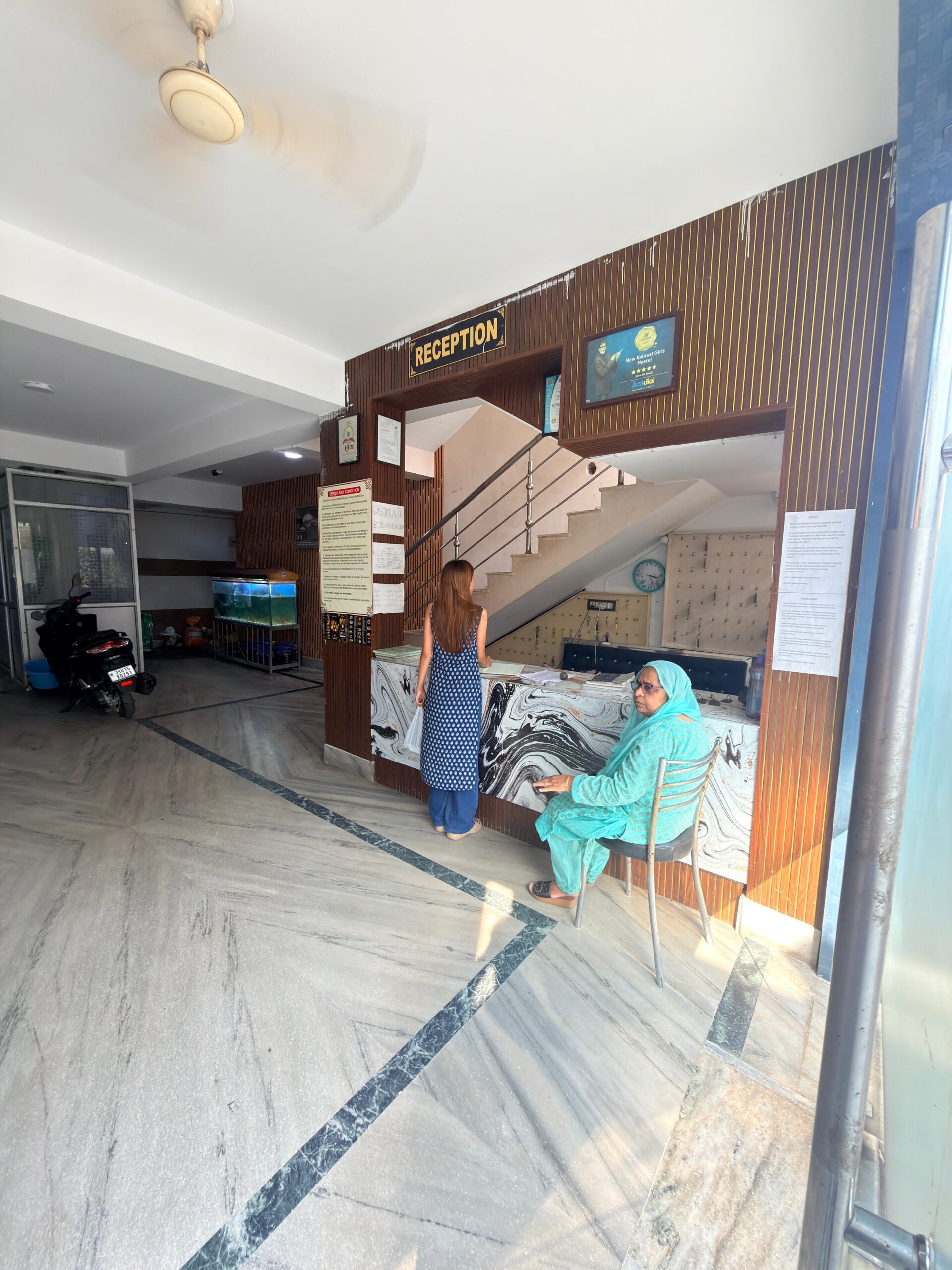 Kainaat Girls Hostel